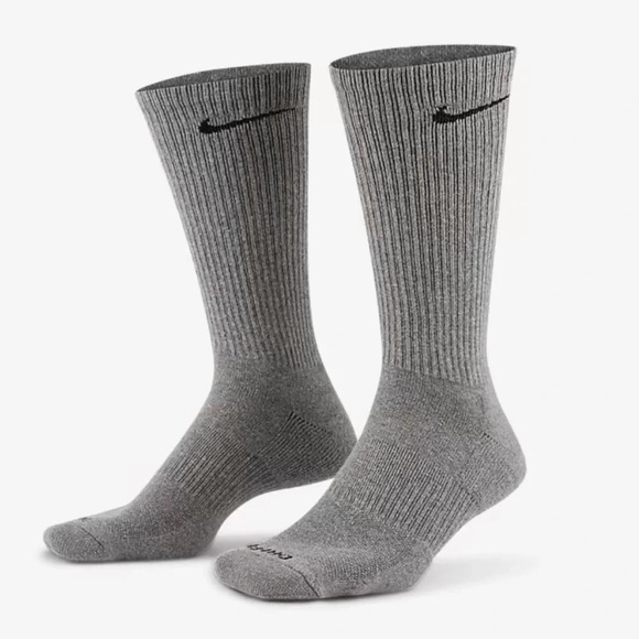NIKE 
Training Crew Socks (3 Pairs)
Nike Everyday Cushioned - Picture 1 of 4